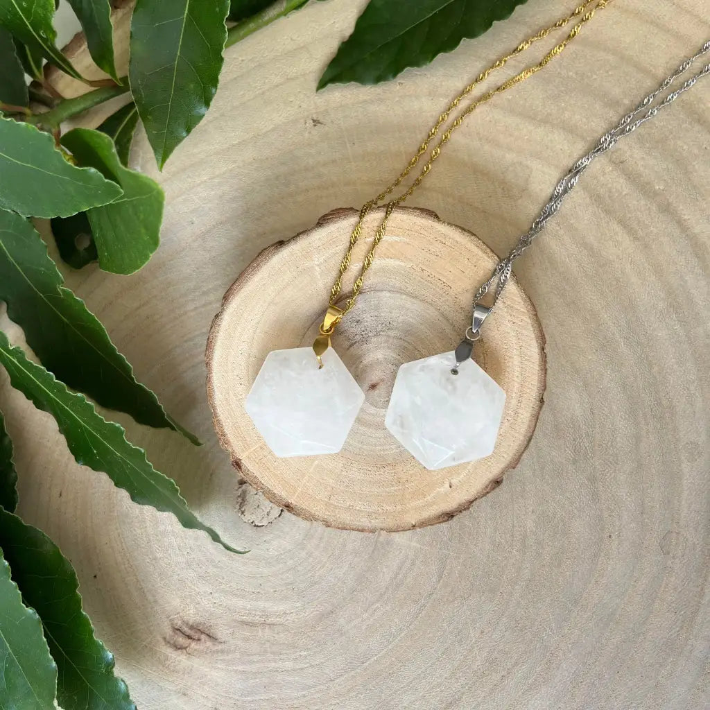 Cristal de Quartz: Le Collier avec Pendentif Naturel