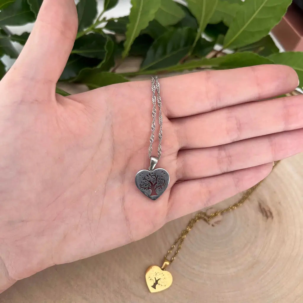 Pendentif Cœur avec Arbre de Vie en Acier Inoxydable