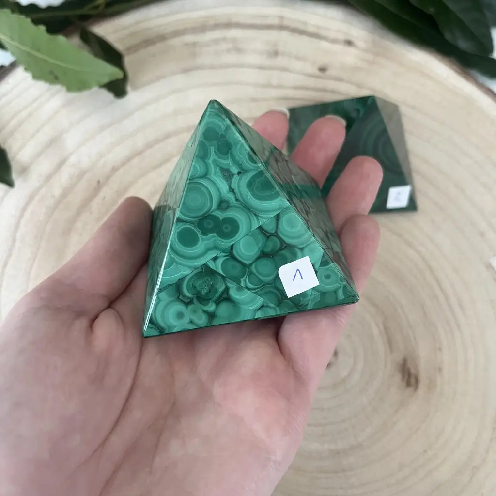 Pyramide de Malachite - N°1 - Pierre roulée